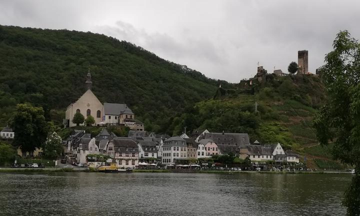 Hotel haus burg Metternich